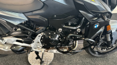 BMW F900 R